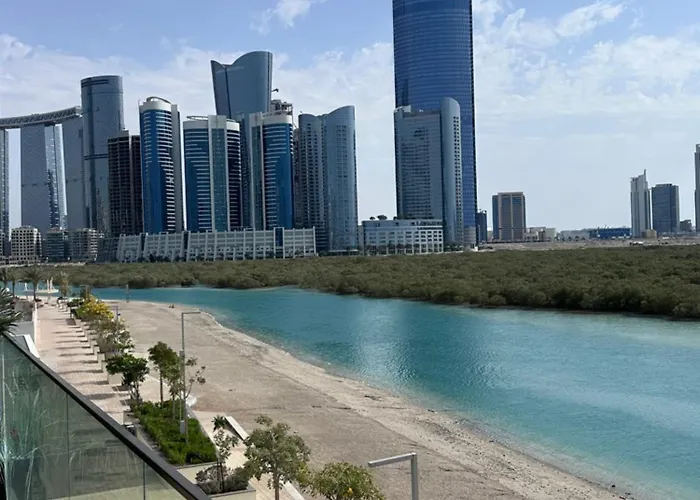 Enjoy Luxury Condo With Sea View